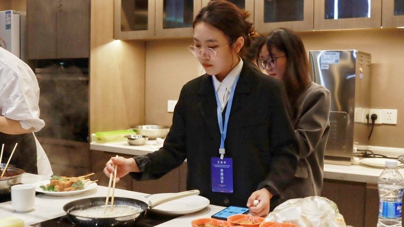 小标题：关注食品添加剂，健康无添加更受欢迎