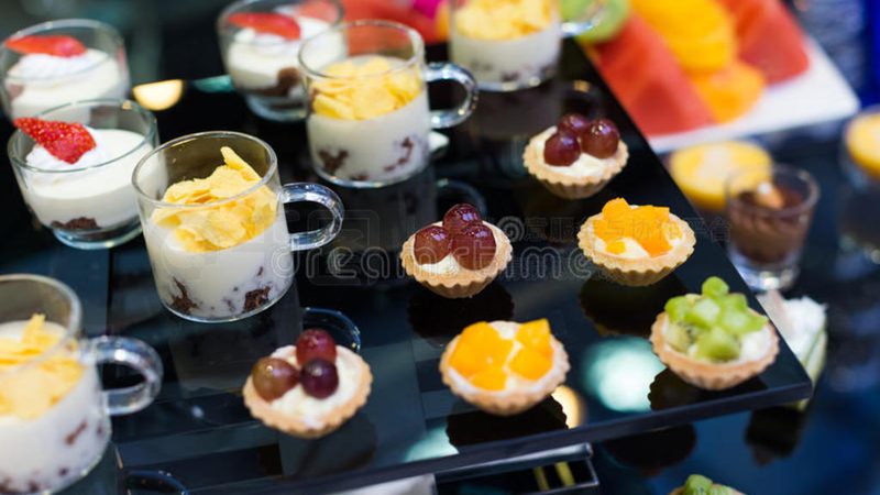 休闲食品新品牌代理，如何找准定位与策略？**
